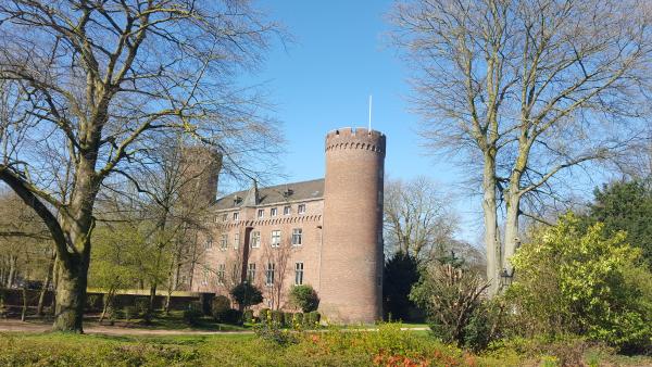 Burg im Park 