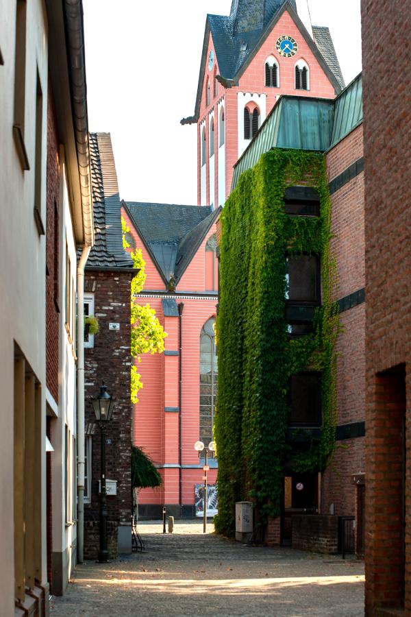Bockengasse mit Blick auf die Propsteikirche