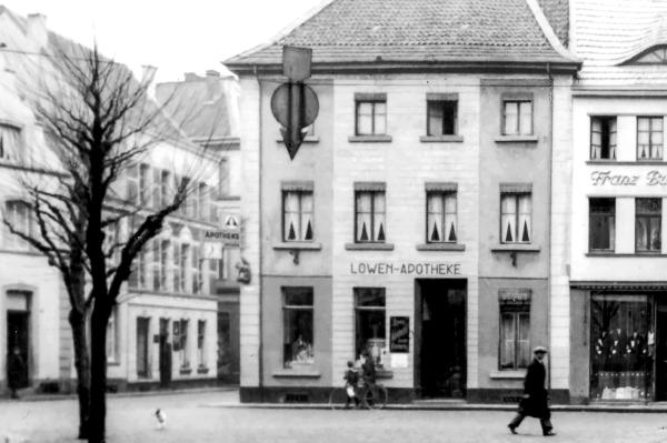 Gebäude der Löwenapotheke 