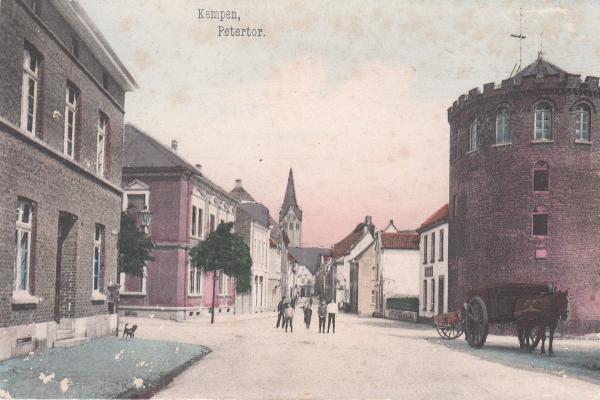 Historisches Foto des Peterturm auf der Peterstraße