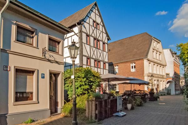 Historische Häuser an der Neustrße