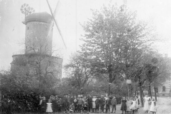 Historisches Foto der Turmwindmühle