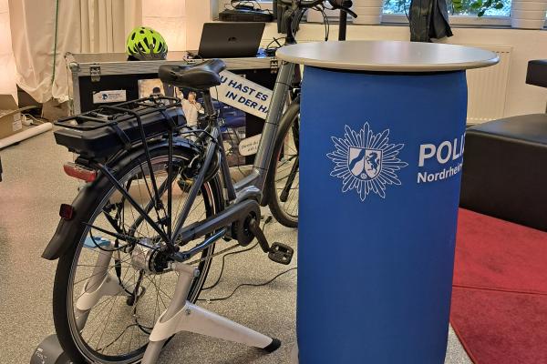 Fahrrad auf einem Ständer
