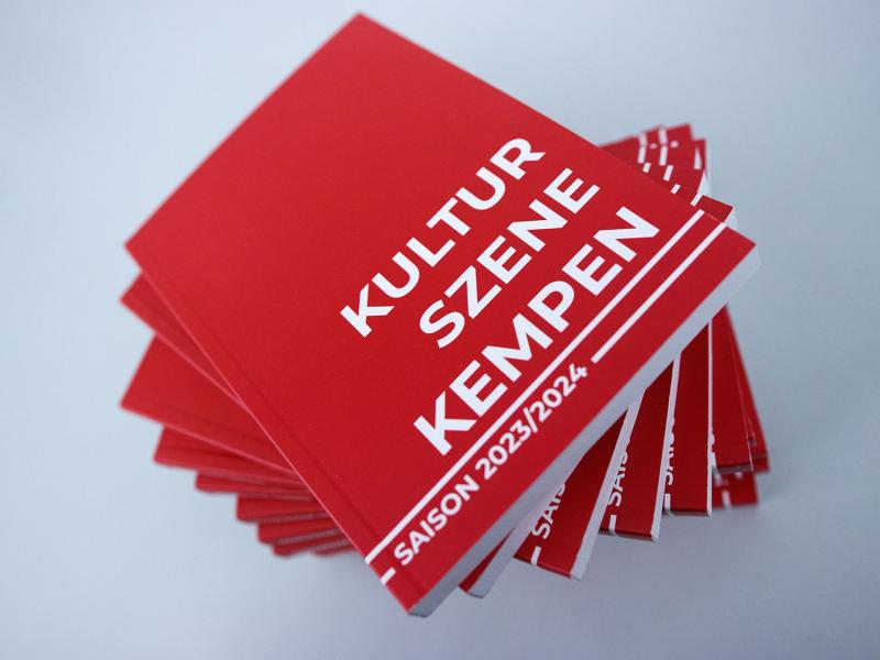 Kulturszene Kempen | Stapel Saisonhefte 2023/24