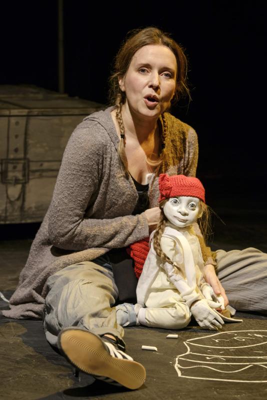 Theaterstück 'Als mein Vater ein Busch wurde', © L. Ederhoff